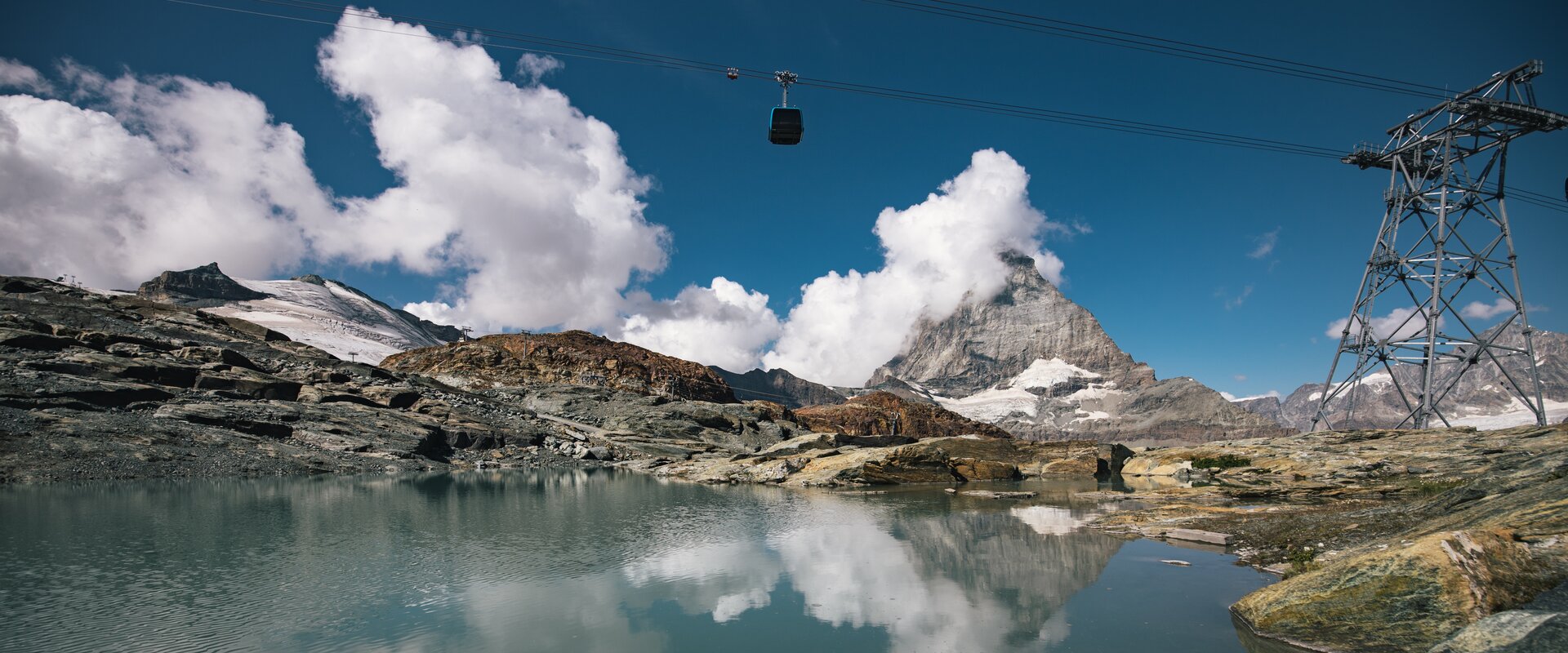 Trockener Steg with lake, gondola and Matterhorn | © Mitch Pittman