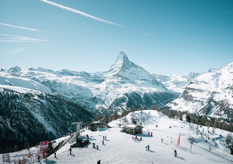 Winter in Zermatt | © Christian Pfammatter Luftaufnahme mit Blick auf die Skipiste und das Matterhorn | © Christian Pfammatter